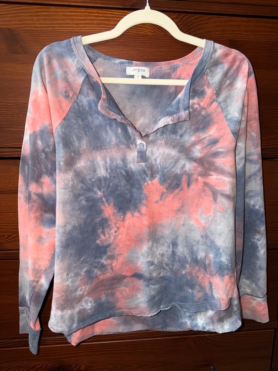 Umgee Tops - Umgee Coral & Gray Tie-Dye Henley Top